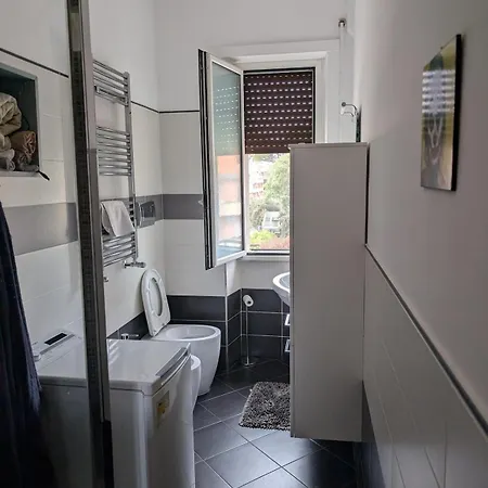 Spacious And Silent Two-bedroom In Tor Marancia Διαμέρισμα Ρώμη